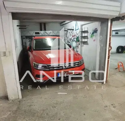 Photo 3 — Garage in Varna, Centyr
