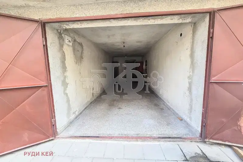 Garage/Parking in Varna, Lyatno Kino Trakiya