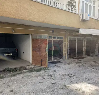 Photo 2 — Garage in Varna, Sportna Zala