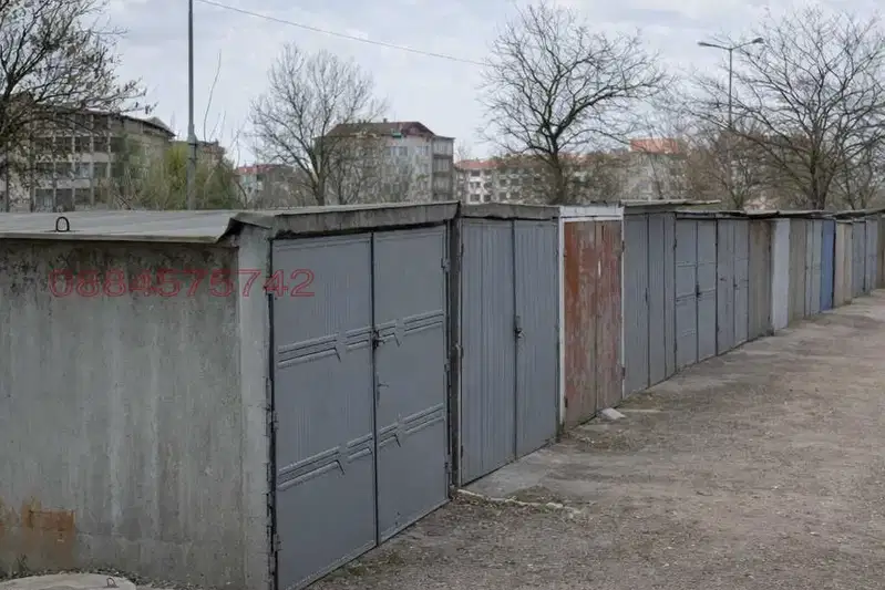 Garage/Parking in Yambol, Centyr