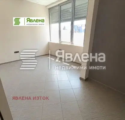 Снимка 4 — Магазин в София, Враждебна
