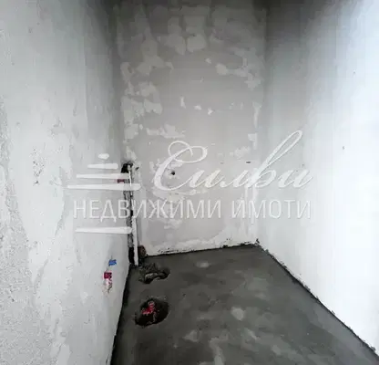 Photo 4 — Shop in Tyrgovishte, Centyr