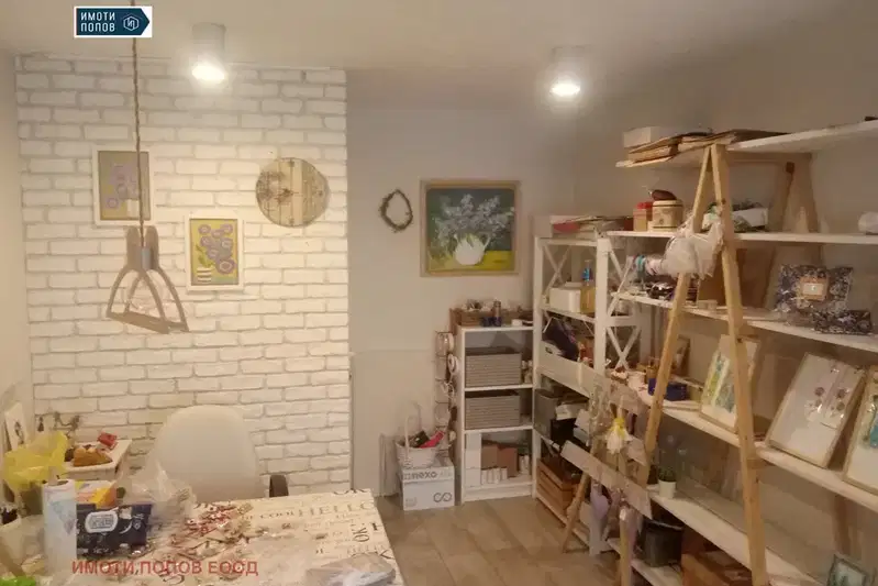 Shop in Varna, Lyatno Kino Trakiya