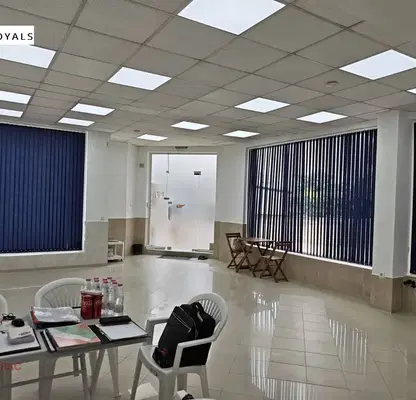 Снимка 3 — Магазин във Варна, Възраждане 1