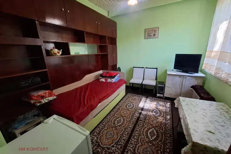 Room in Sofiya, Nadejda 2