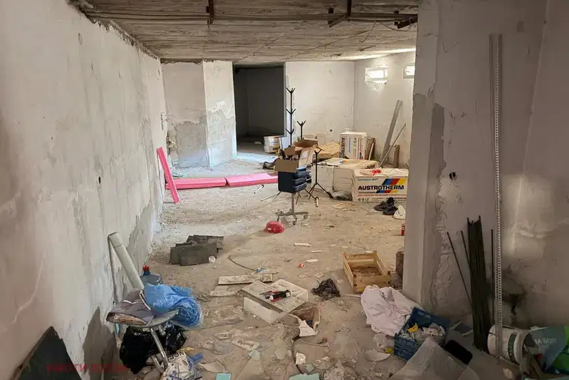 Заведение в Перник, Център