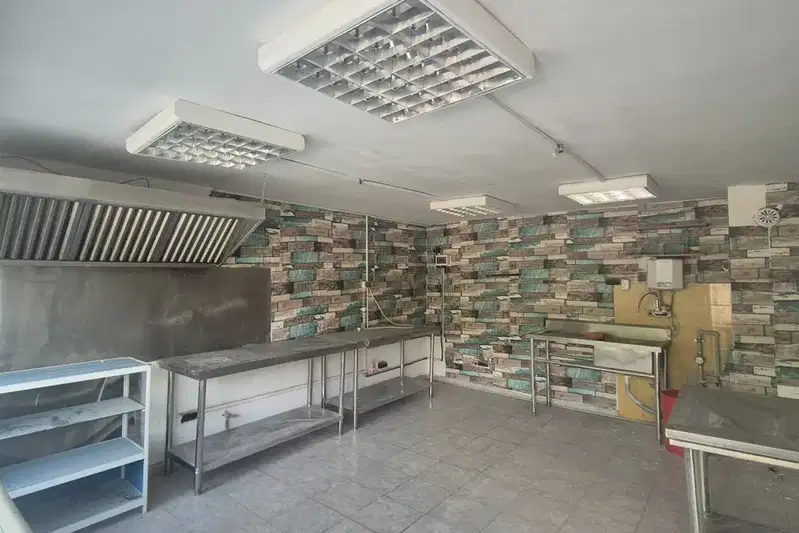 Заведение в София, Зона Б-18