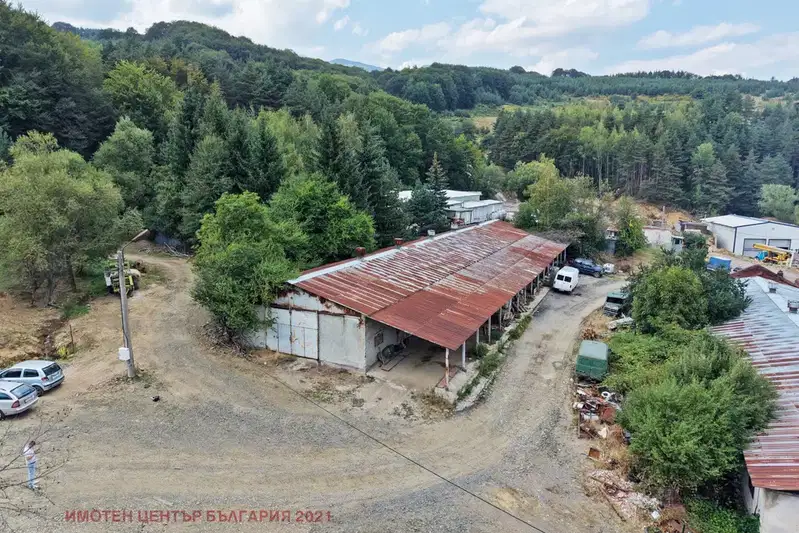 Warehouse in Jeleznica