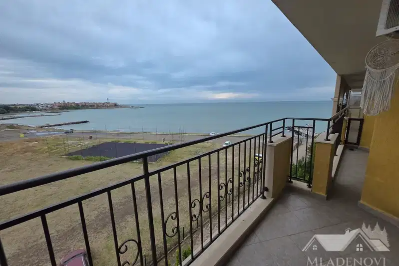 2-bedroom apartment in Burgas, Aheloi