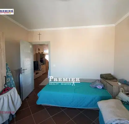 Photo 4 — Spacious 3-room apartment in Aheloy with glazed terrace