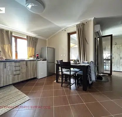 Photo 2 — 3-room apartment with pool view in Aheloy
