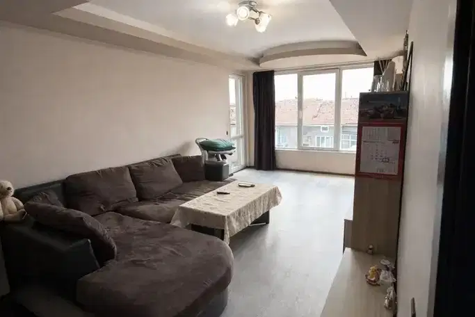 3-bedroom apartment in Burgas, Aitos