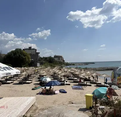 Photo 2 — Two-room apartment with veranda on the first sea line in Balchik