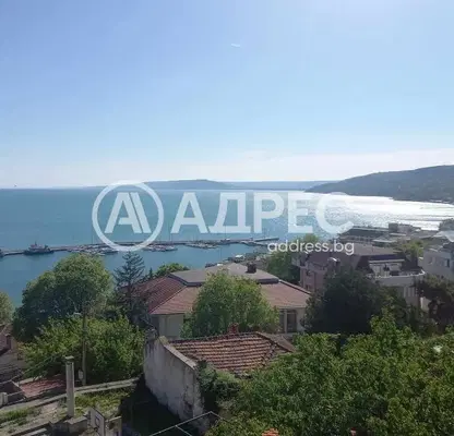 Photo 2 — Three-room apartment with terrace in the centre of Balchik