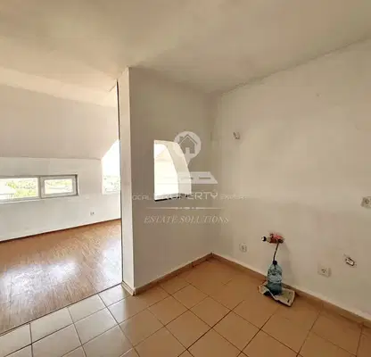 Photo 2 — Three-room apartment with functional layout in Bansko