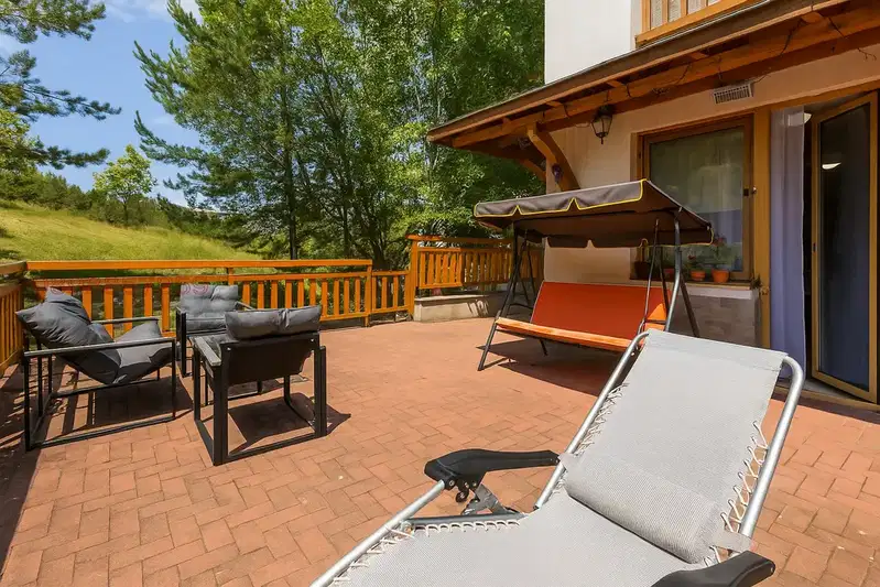 2-room apartment in Bansko with large veranda and view