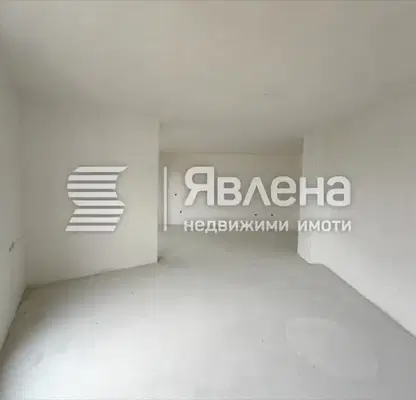 Снимка 2 — Просторен 3-стаен апартамент в Еленово 1, Благоевград с асансьор