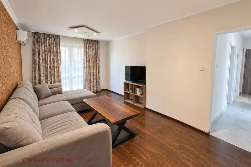 3-bedroom apartment in Blagoevgrad, Idealen Centyr