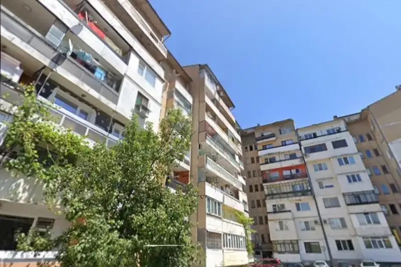 Two-room apartment in the centre of Botevgrad with east-west aspect