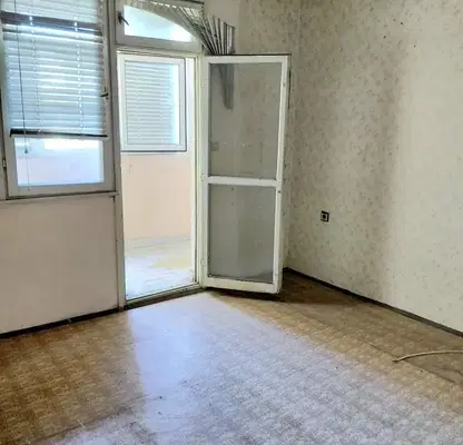 Photo 3 — Spacious 3-room apartment in Bratya Miladinovi, Burgas with two terraces