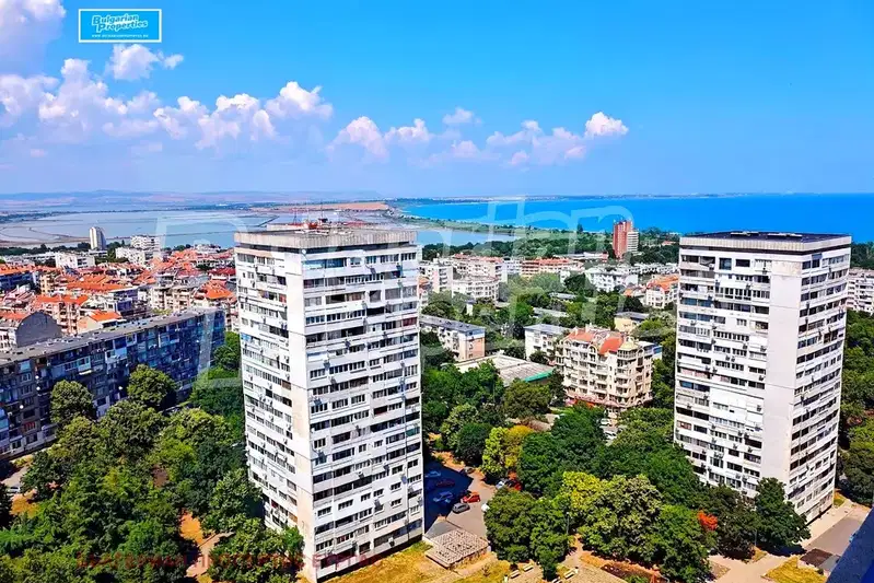 4-bedroom apartment in Burgas, Bratya Miladinovi
