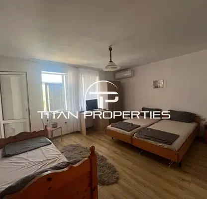 Снимка 3 — Двустаен апартамент с тераса в Братя Миладинови, Бургас