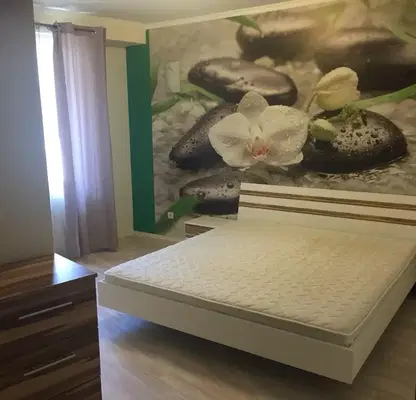 Снимка 3 — Двустаен апартамент с тераса в Центъра на Бургас