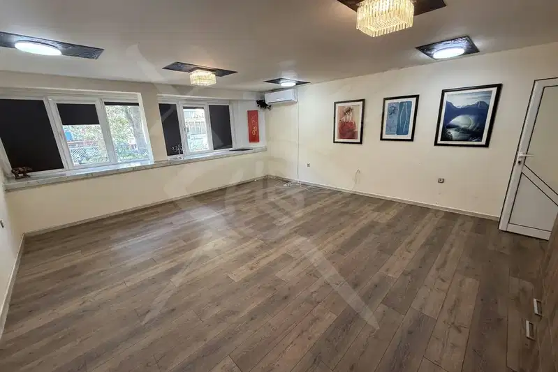Three-room apartment in Burgas Center with 108 sq m area.