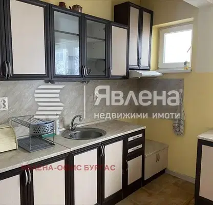 Снимка 4 — 3-стаен апартамент с две тераси в Център, Бургас