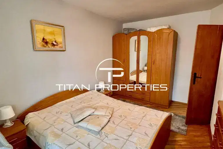4-bedroom apartment in Burgas, Centyr