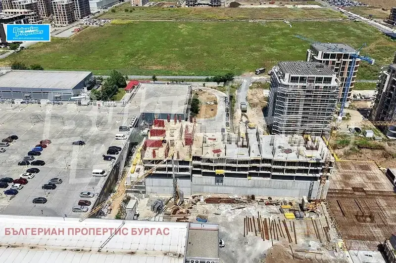 Тристаен апартамент в Бургас, Хоризонт с асансьор