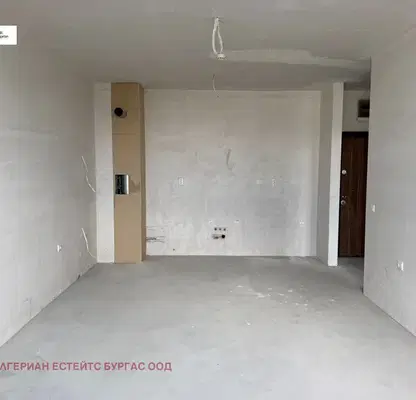 Снимка 4 — Двустаен апартамент с панорамна гледка в Изгрев, Бургас