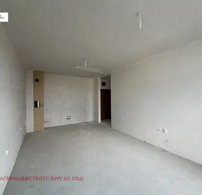 Снимка 5 — Двустаен апартамент с панорамна гледка в Изгрев, Бургас