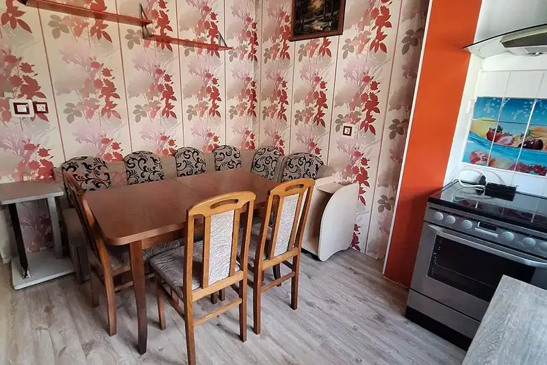 Тристаен апартамент в Бургас, Изгрев