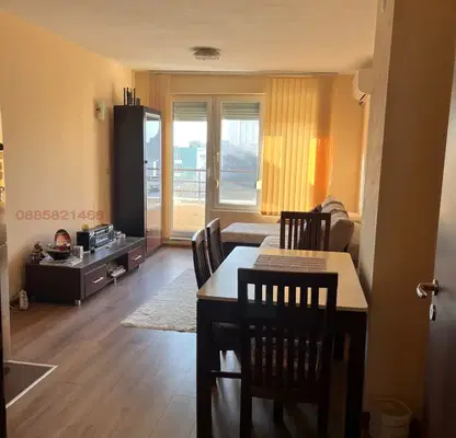 Photo 5 — Three-room apartment with two terraces in Izgrev, Burgas