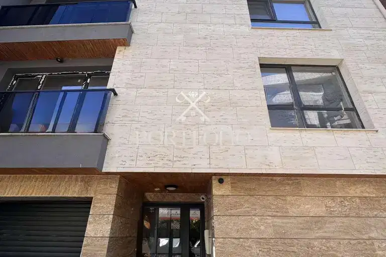 Two-room apartment with large terrace in Lazur, Burgas
