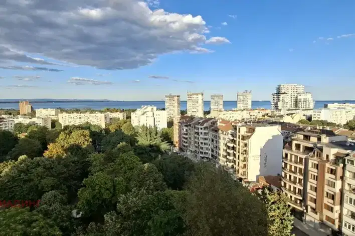 2-bedroom apartment in Burgas, Lazur