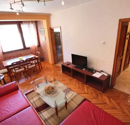 Photo 3 — Three-room apartment in Lazur, Burgas with convenient location