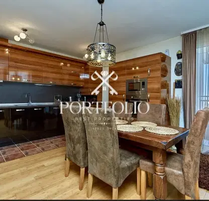 Photo 2 — Spacious 4-room apartment in Lazur with sea view