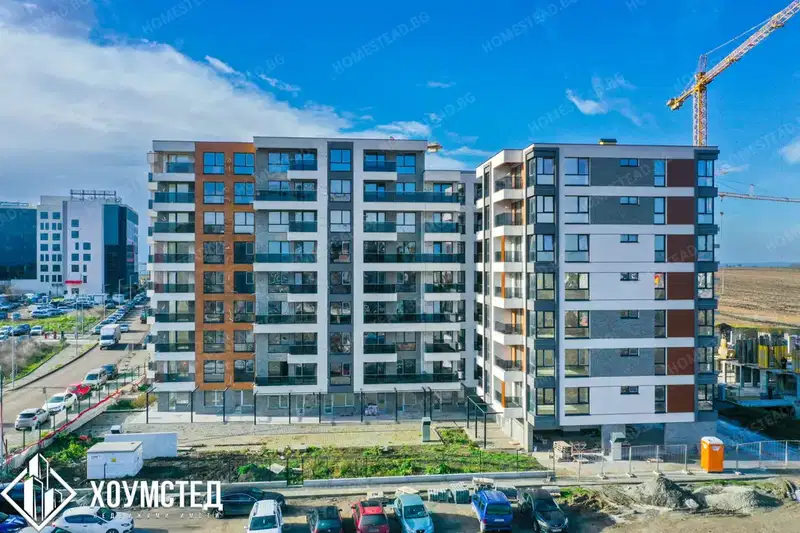 Тристаен апартамент с тераса в Мадика, Бургас
