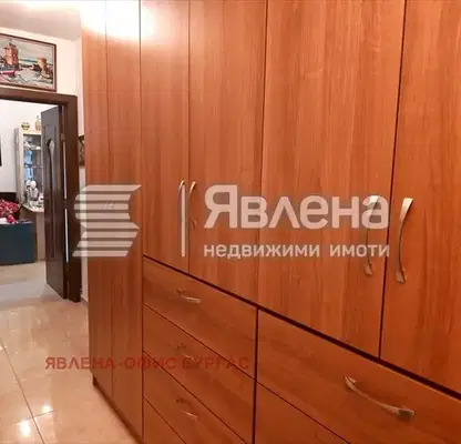 Снимка 4 — Просторно 1-стайно студио в Сарафово близо до морето