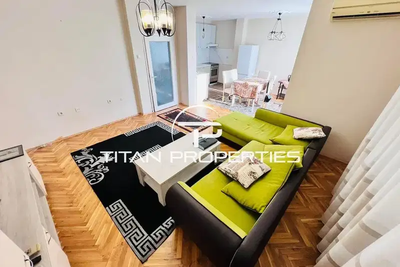3-bedroom apartment in Burgas, Slaveikov