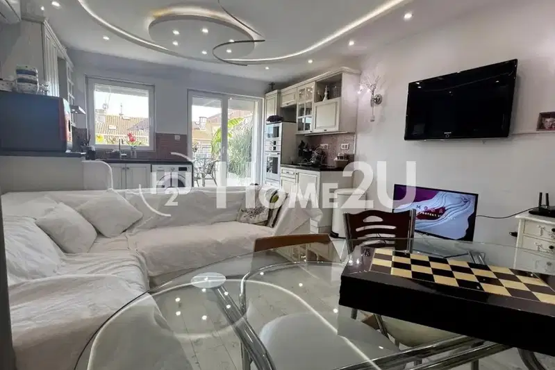 3-bedroom apartment in Burgas, Vyzrajdane