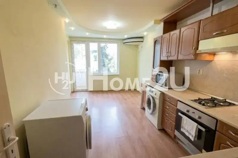 3-bedroom apartment in Burgas, Vyzrajdane