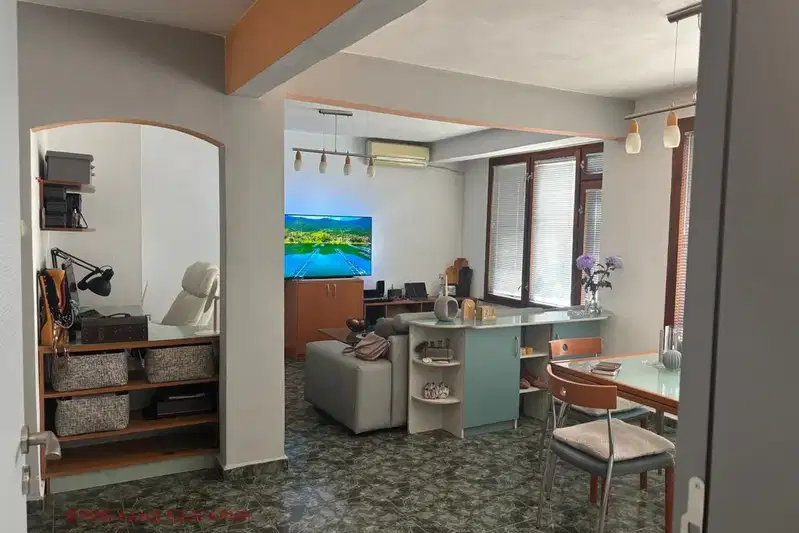 3-bedroom apartment in Burgas, Vyzrajdane