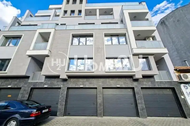 3-bedroom apartment in Burgas, Vyzrajdane