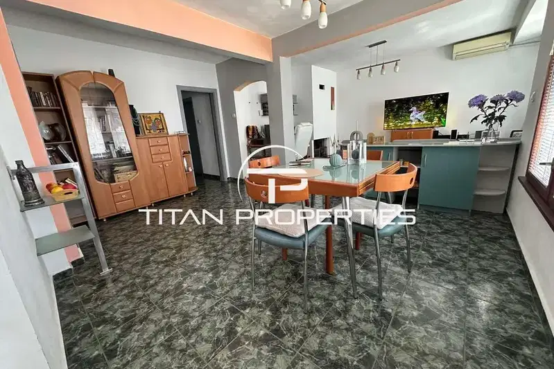 3-bedroom apartment in Burgas, Vyzrajdane