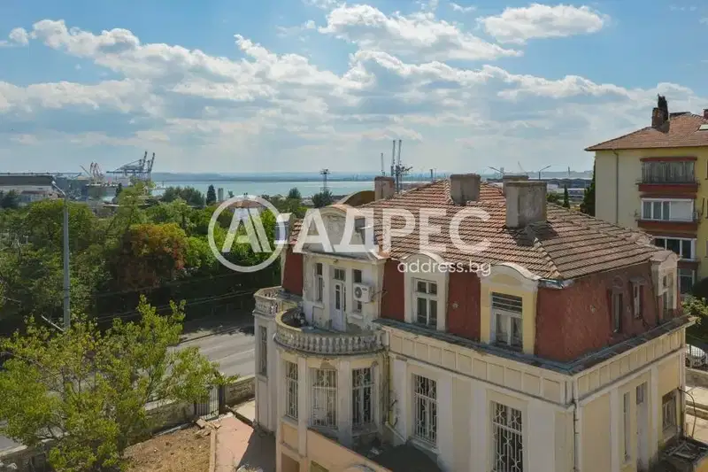 4-bedroom apartment in Burgas, Vyzrajdane