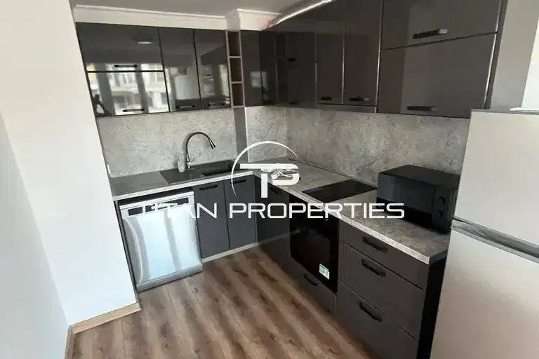 3-bedroom apartment in Burgas, Vyzrajdane