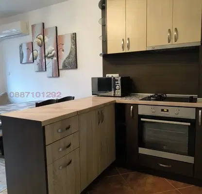 Photo 2 — Three-room apartment in Zornitsa, Burgas with luxury furnishings